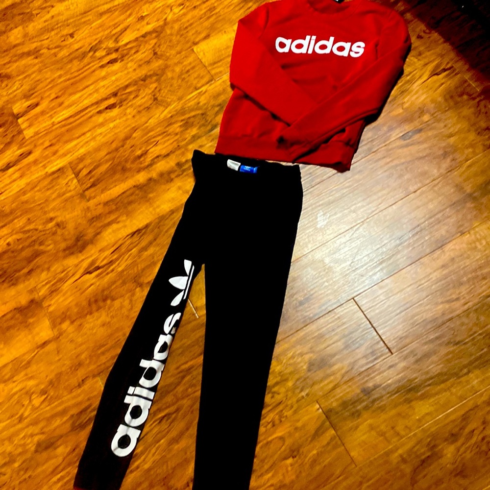 ADIDAS Red sweatshirt with matching black ADIDAS LEGGINGS